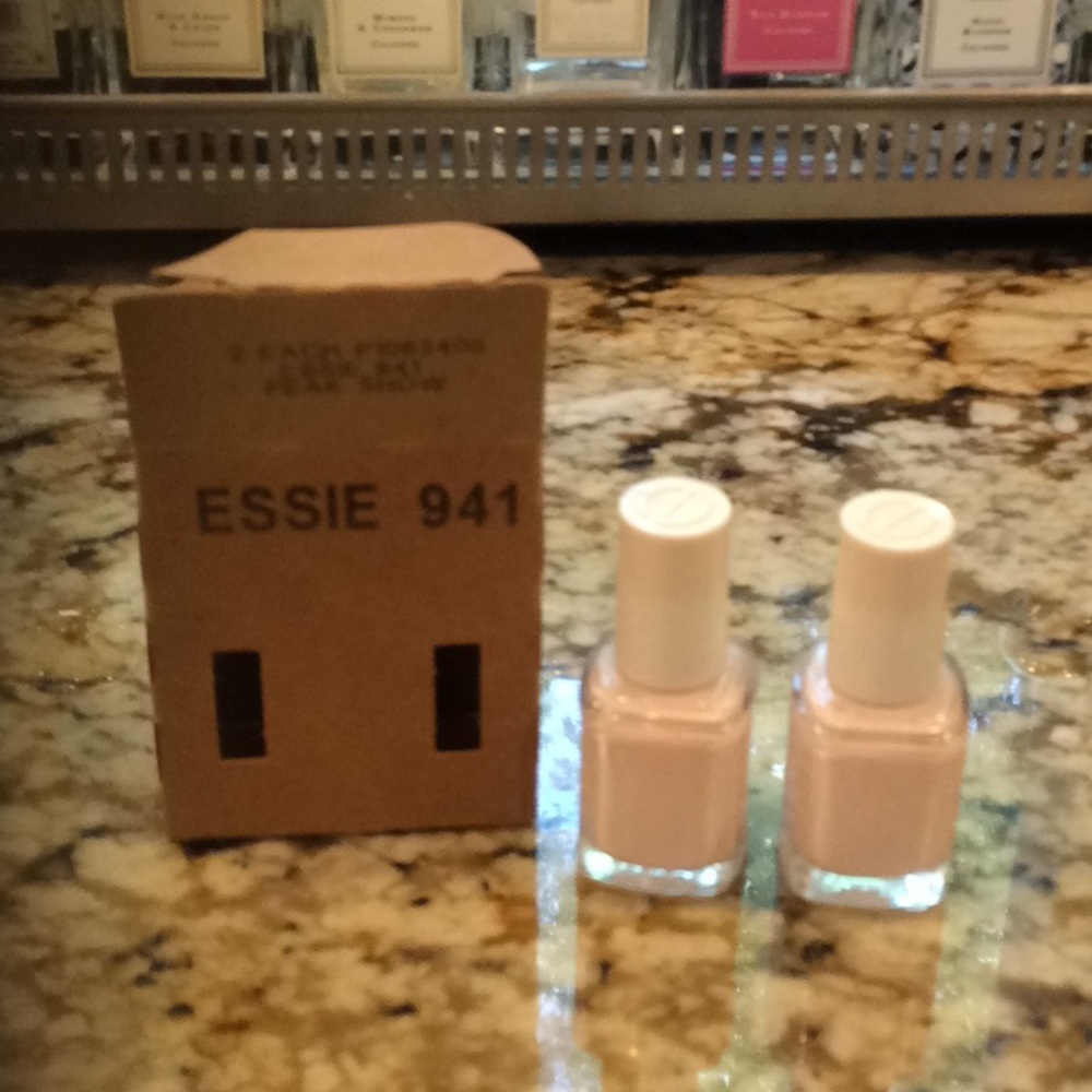 BRAND NEW Essie Peak Show
